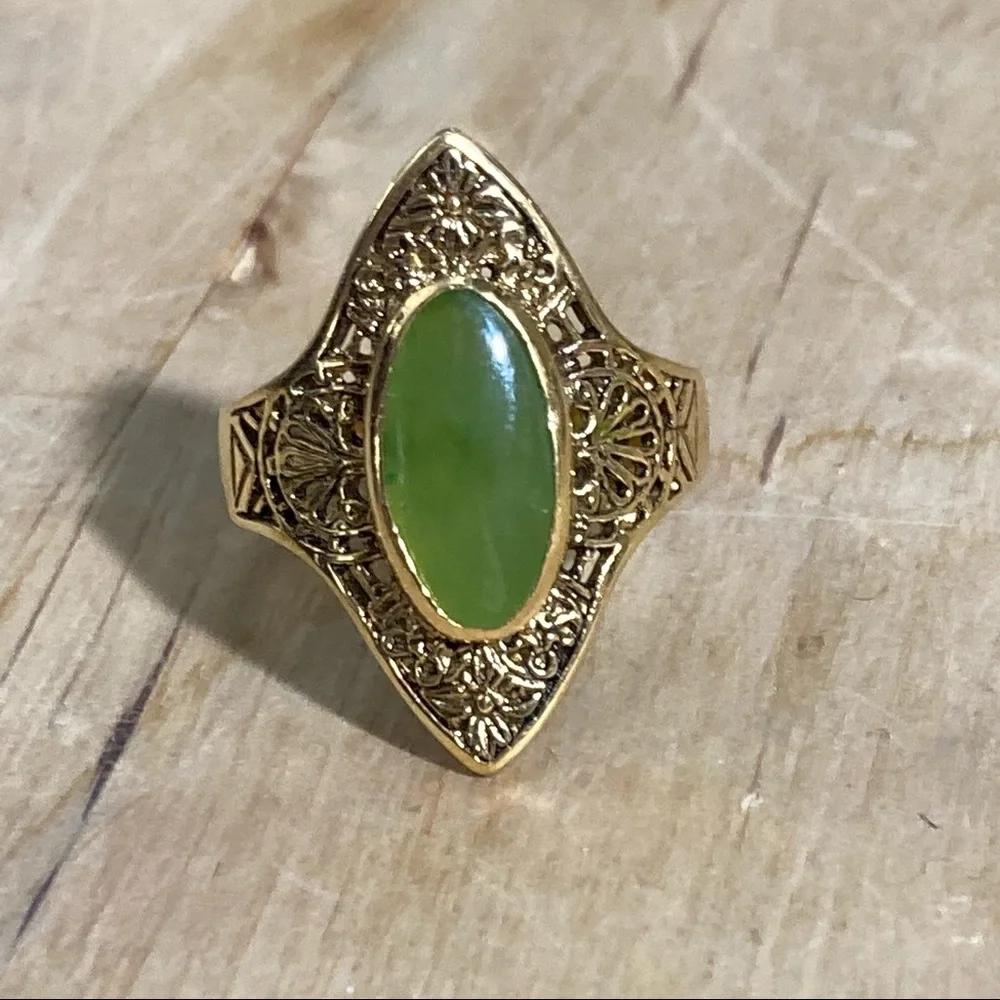 Seta Vintage long oval cabochon jade antiqued gold filigree ring sz 9